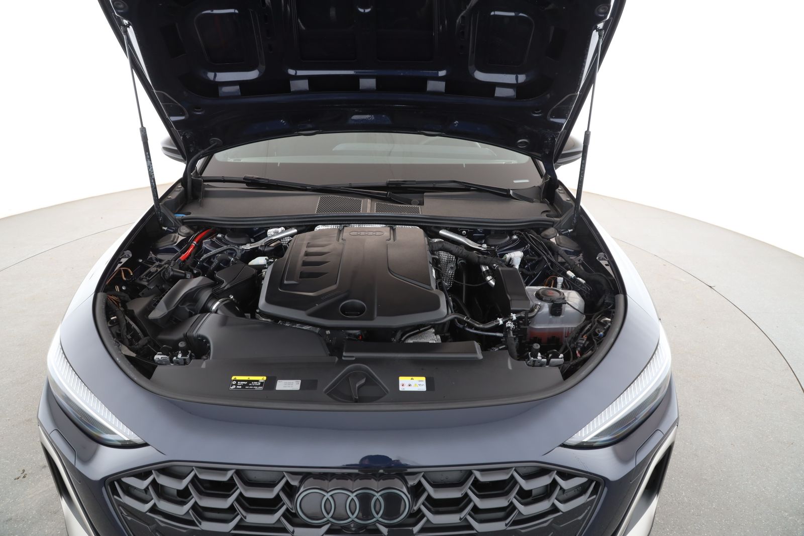 Audi A5 2024 г. Синий, пробег 24000 км