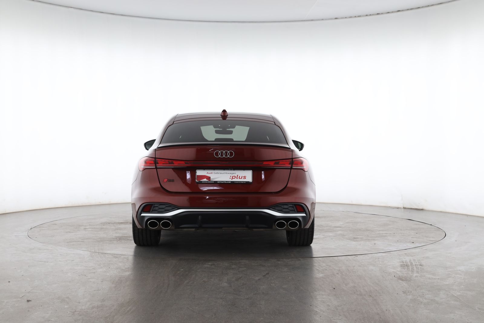 Audi S5 2025 г. Красный, пробег 15999 км