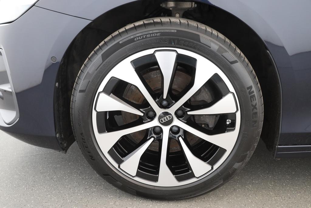 Audi A6 2025 г. Синий, пробег 24856 км