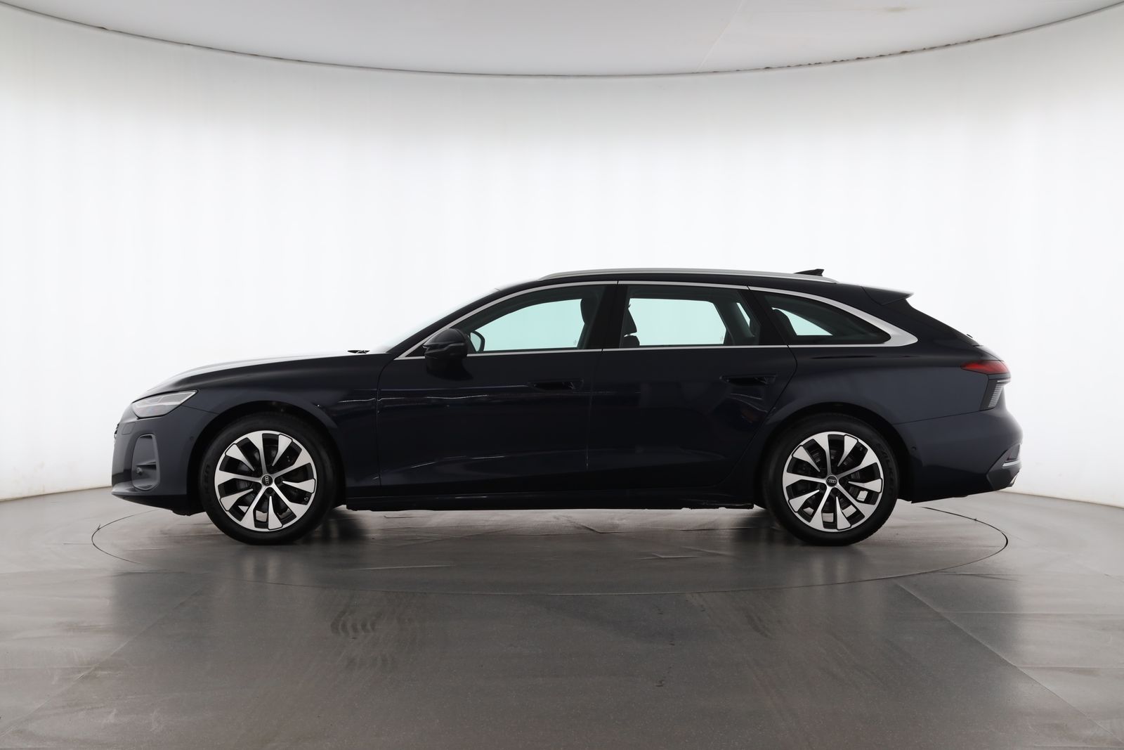 Audi A6 2025 г. Синий, пробег 23669 км