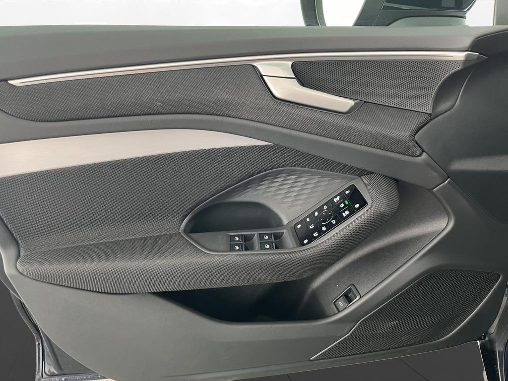 Audi A6 2025 г. Синий, пробег 27777 км