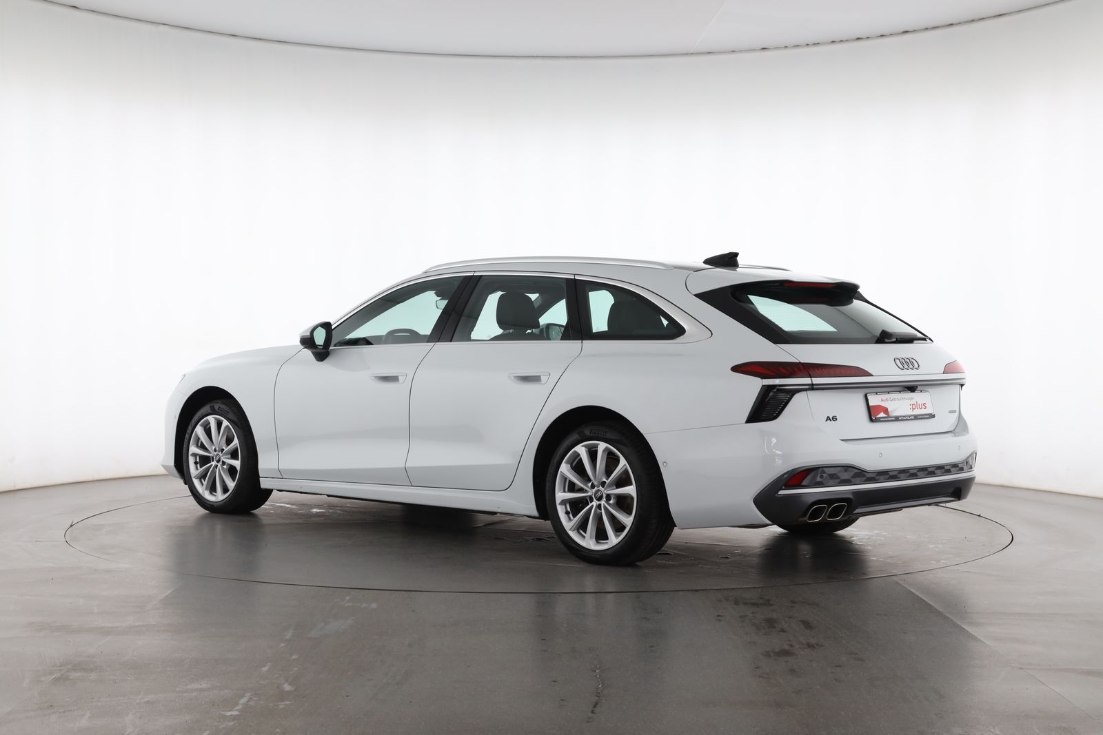 Audi A6 2025 г. Белый, пробег 15979 км