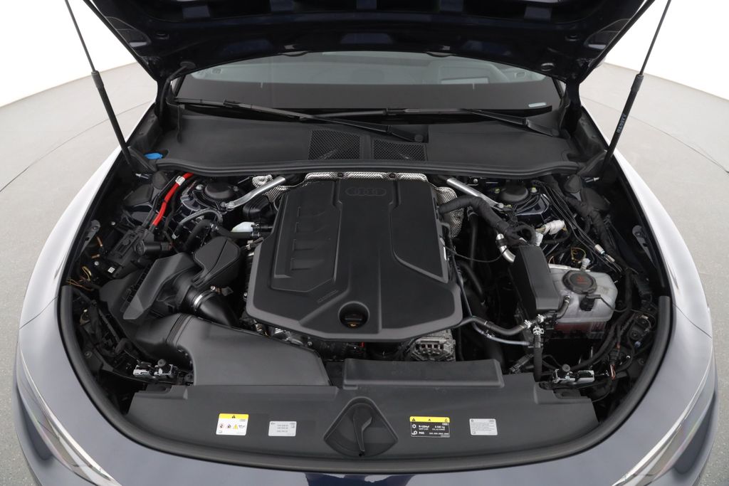 Audi A6 2025 г. Синий, пробег 14989 км