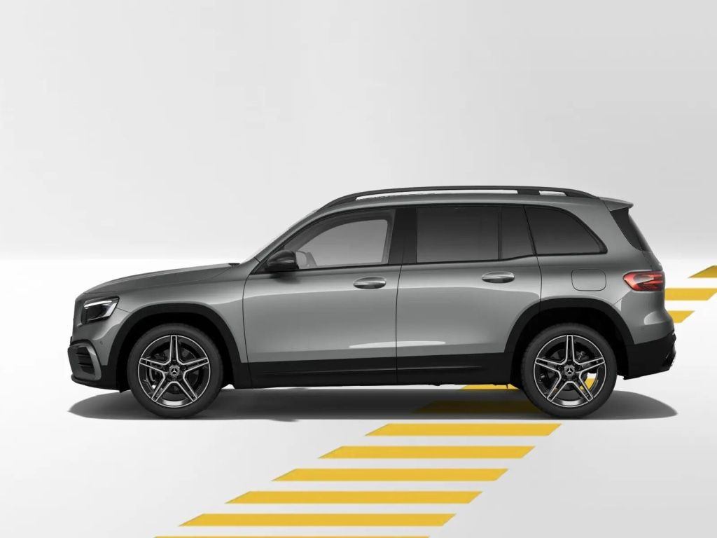 Mercedes-Benz GLB 200 2025 г. Серый, пробег 7757 км