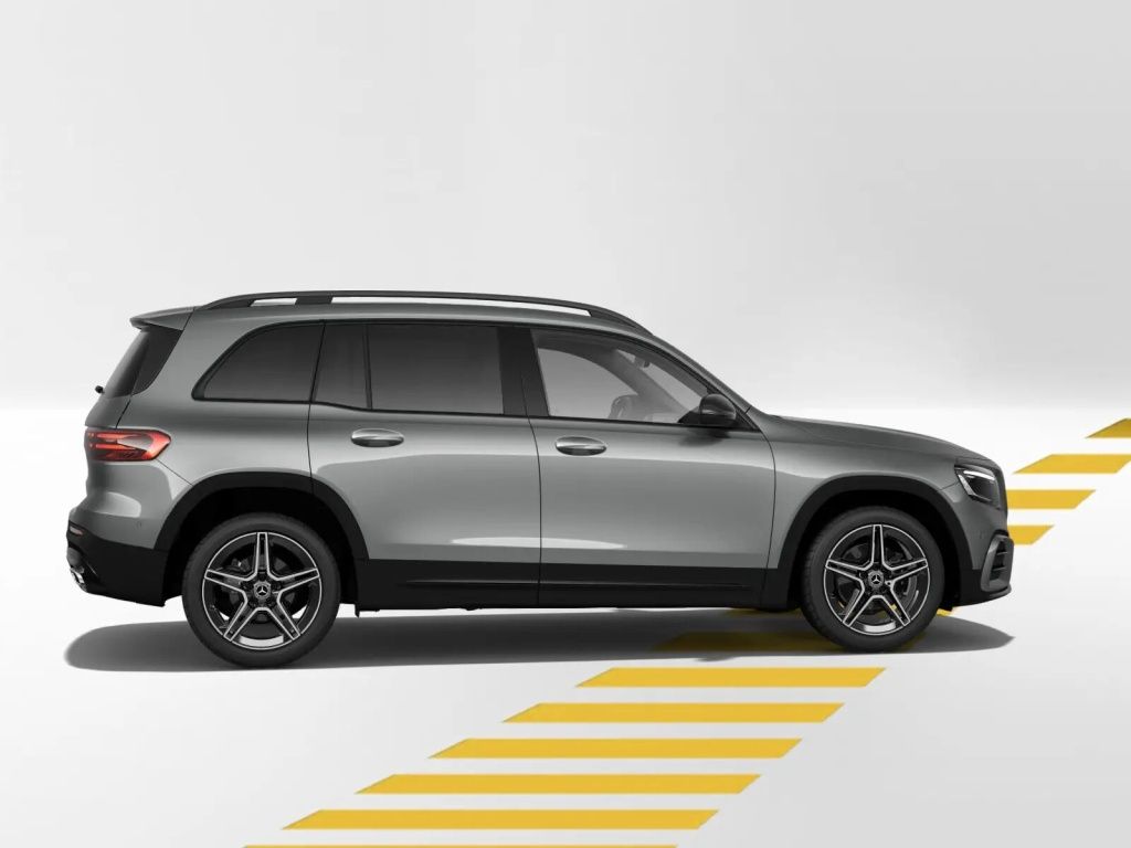 Mercedes-Benz GLB 200 2025 г. Серый, пробег 7757 км
