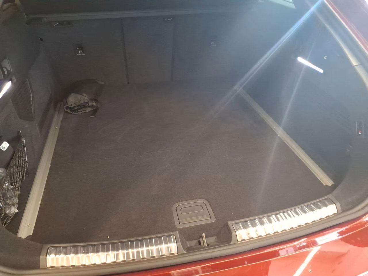 Audi A6 2025 г. Красный, пробег 9300 км