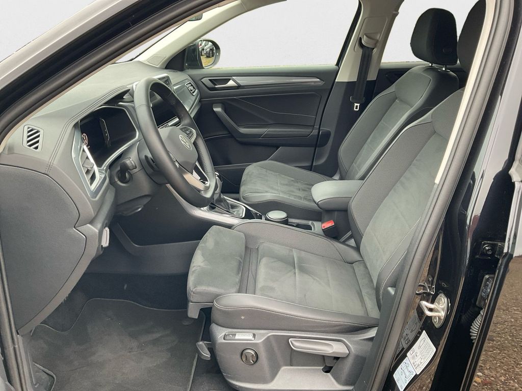 Volkswagen T-Roc 2025 г. Чёрный, пробег 22702 км
