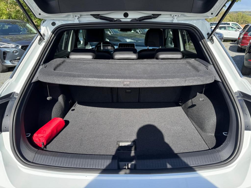 Volkswagen T-Roc 2025 г. Белый, пробег 46736 км
