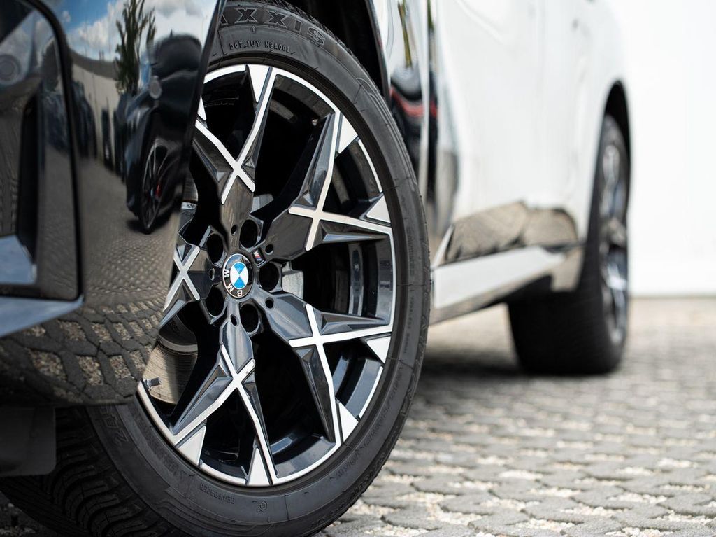 BMW X3 2026 г. Чёрный, пробег 21490 км