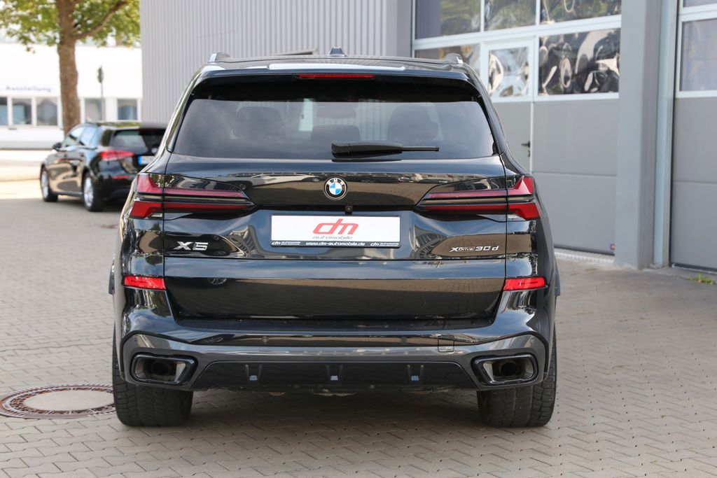 BMW X5 2024 г. Чёрный, пробег 52073 км