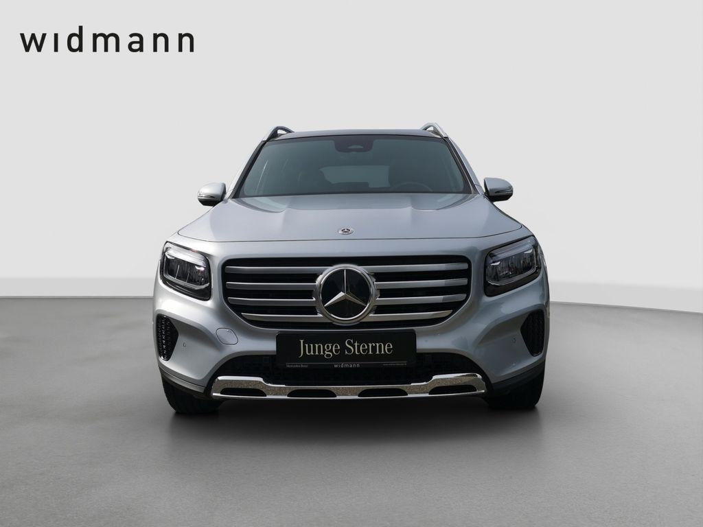 Mercedes-Benz GLB 200 2024 г. Серебристый, пробег 56702 км