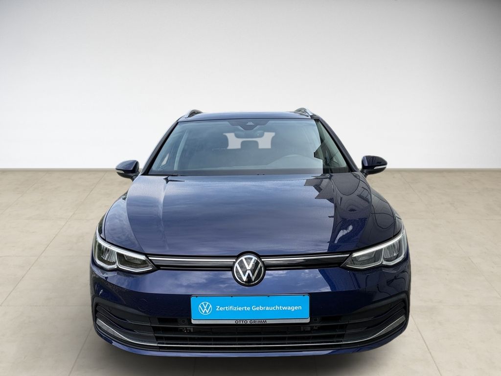 Volkswagen Golf 2023 г. Синий, пробег 43877 км