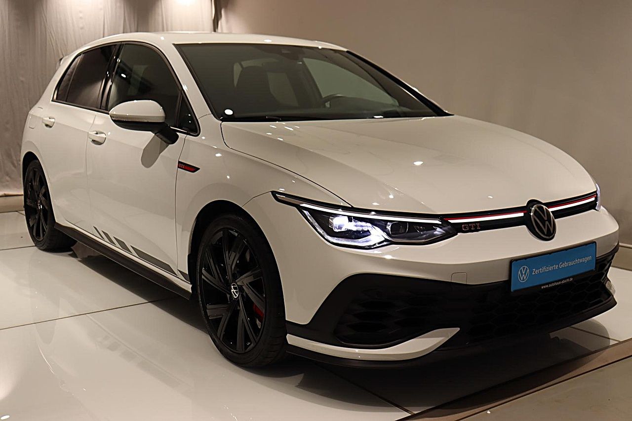 Volkswagen Golf 2022 г. Белый, пробег 53702 км