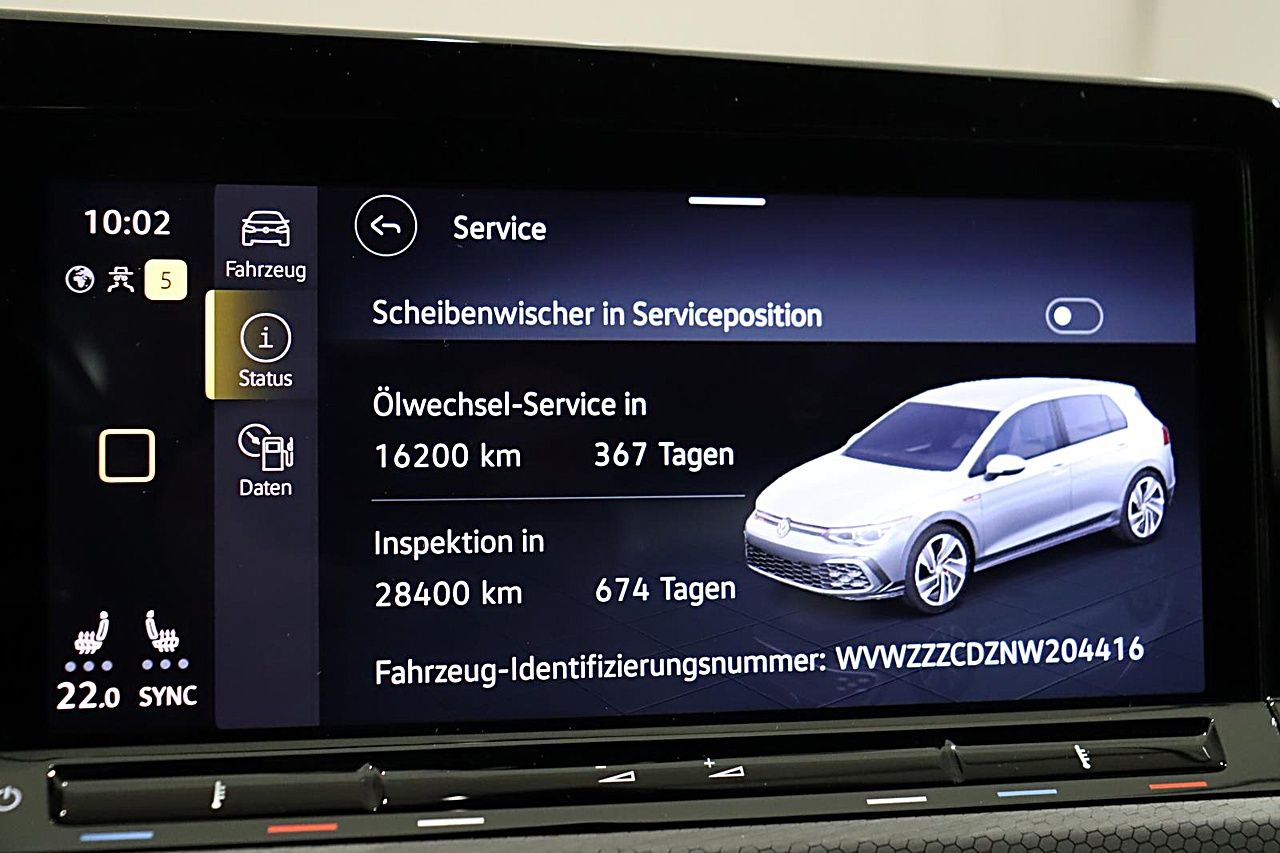 Volkswagen Golf 2022 г. Белый, пробег 53702 км