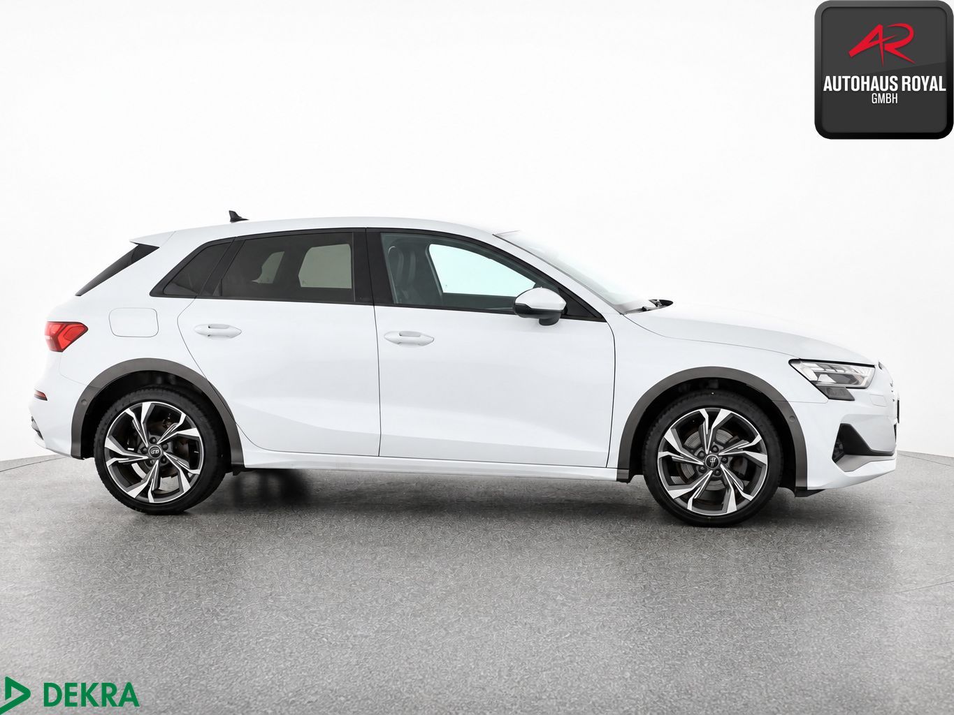 Audi A3 2025 г. Белый, пробег 38283 км