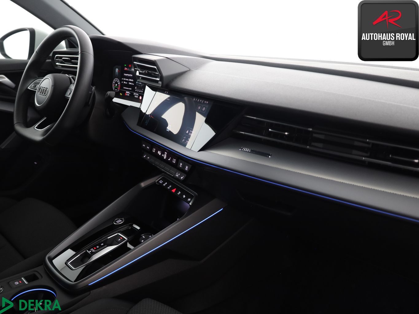 Audi A3 2025 г. Белый, пробег 38283 км