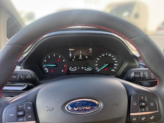 Ford Fiesta 2022 г. Белый, пробег 58870 км