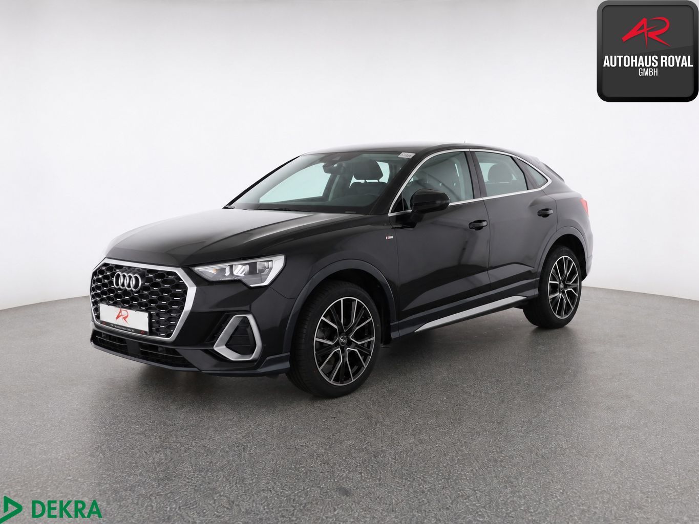 Audi Q3 2023 г. Чёрный, пробег 48140 км