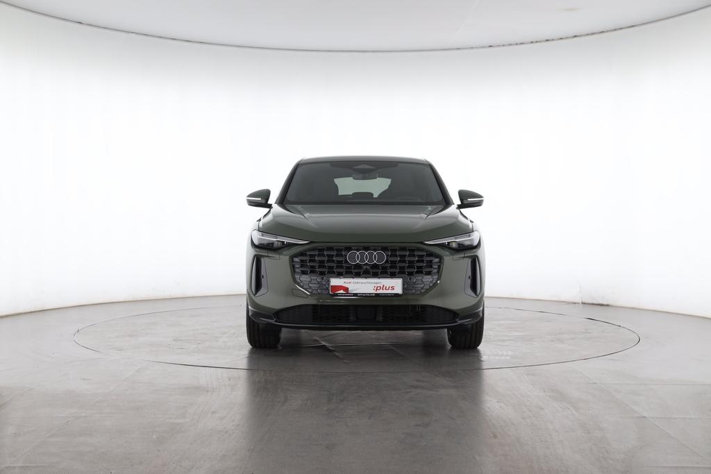 Audi Q5 2025 г. Зелёный, пробег 7195 км