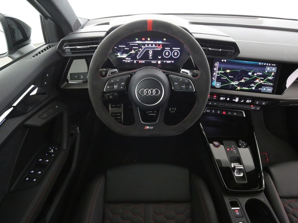 Audi RS3 2023 г. Белый, пробег 22180 км