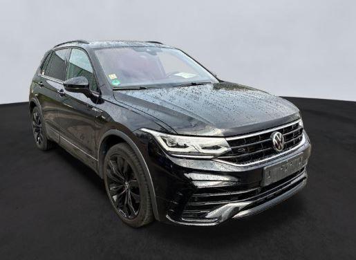 Volkswagen Tiguan 2022 г. Чёрный, пробег 34850 км