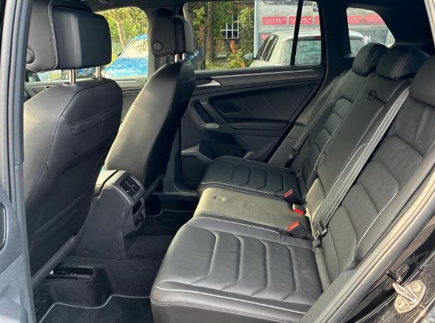 Volkswagen Tiguan 2022 г. Чёрный, пробег 34850 км