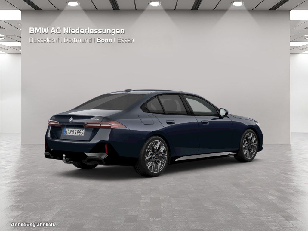 BMW 520 2025 г. Чёрный, пробег 26131 км