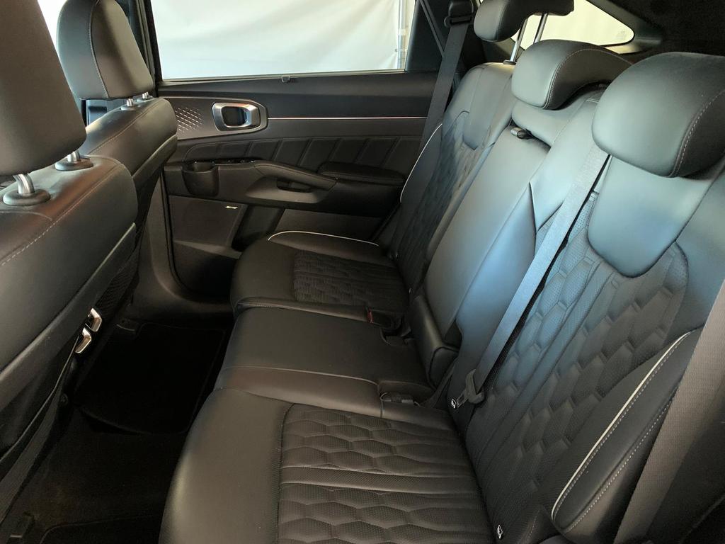 Kia Sorento 2021 г. Чёрный, пробег 50000 км