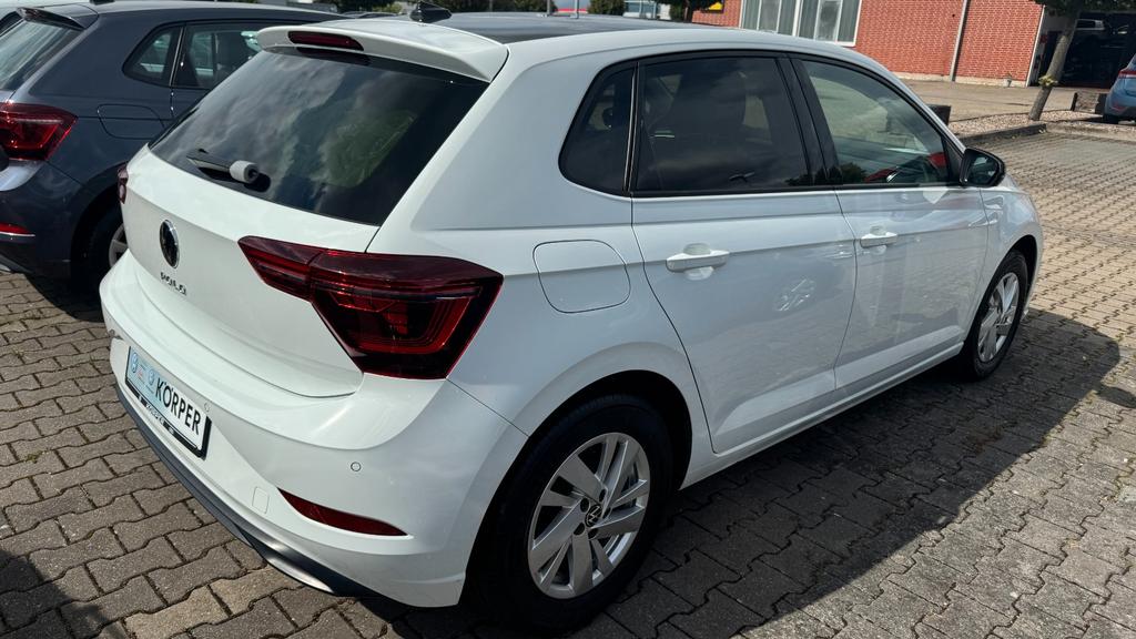 Volkswagen Polo 2022 г. Белый, пробег 45715 км