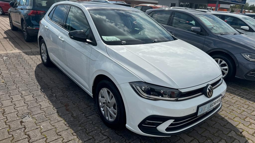 Volkswagen Polo 2022 г. Белый, пробег 45715 км