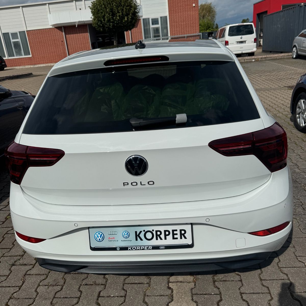 Volkswagen Polo 2022 г. Белый, пробег 45715 км