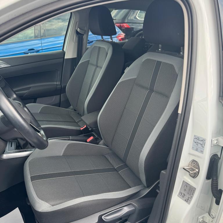 Volkswagen Polo 2022 г. Белый, пробег 45715 км