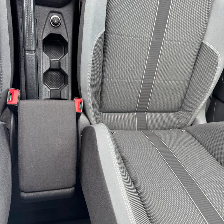 Volkswagen Polo 2022 г. Белый, пробег 45715 км