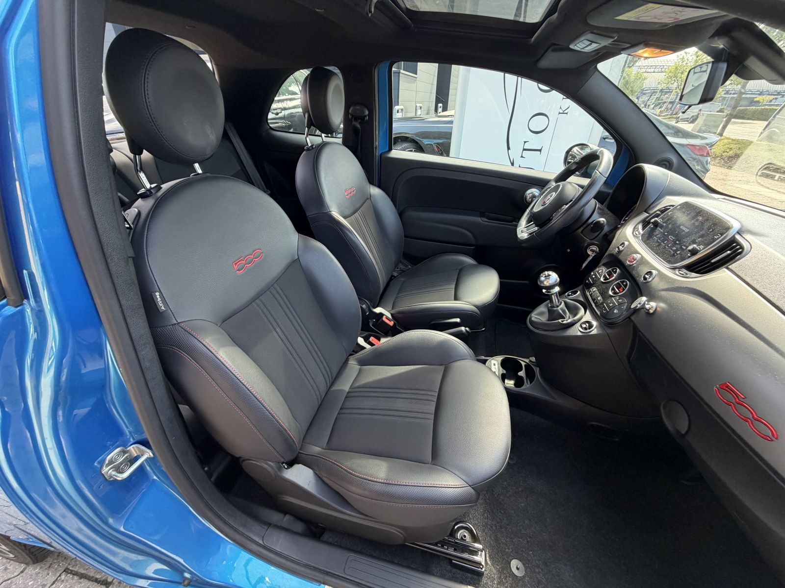 Fiat 500 2021 г. Синий, пробег 38640 км