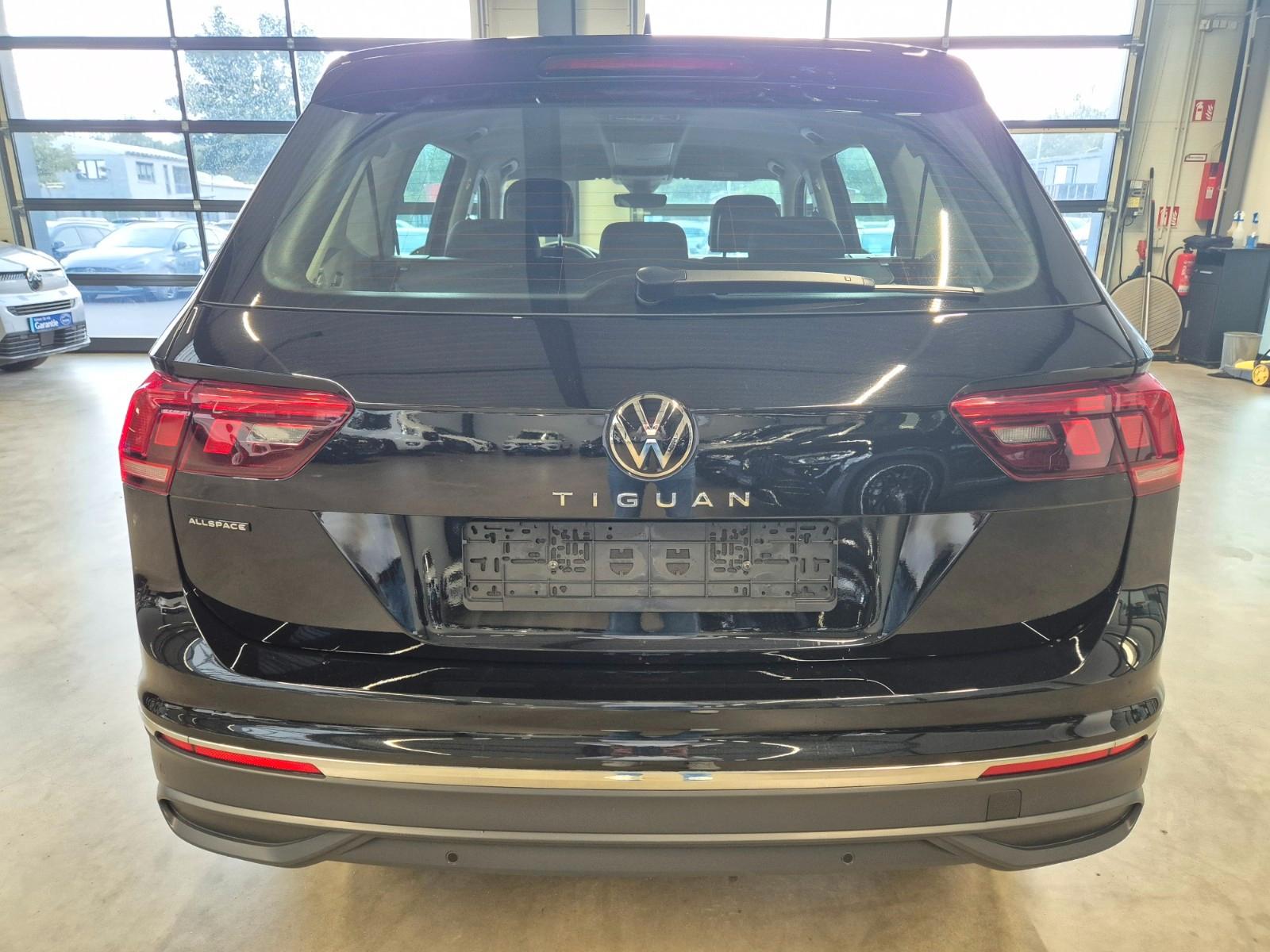 Volkswagen TIGUAN ALLSPACE 2025 г. Чёрный, пробег 32000 км