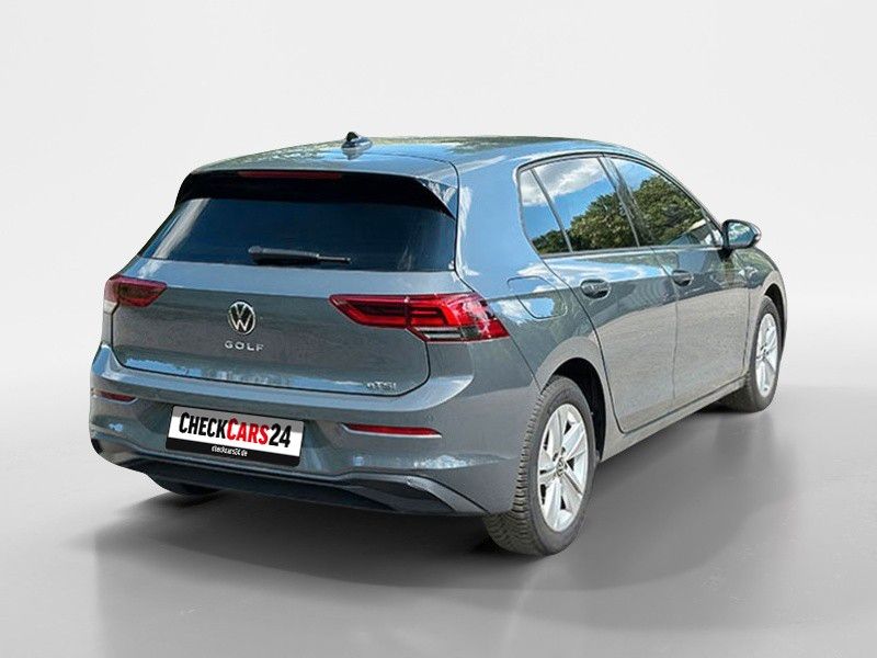 Volkswagen Golf 2024 г. Серый, пробег 50795 км