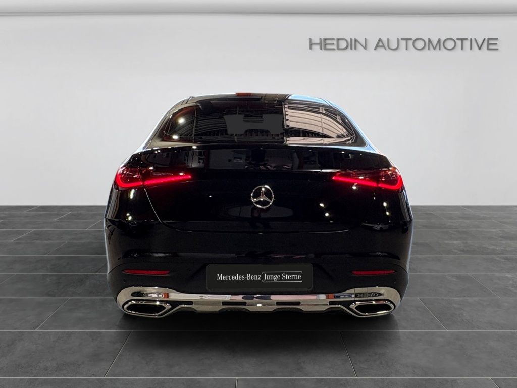 Mercedes-Benz GLC 220 2025 г. Чёрный, пробег 8556 км
