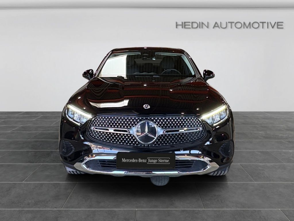 Mercedes-Benz GLC 220 2025 г. Чёрный, пробег 8556 км