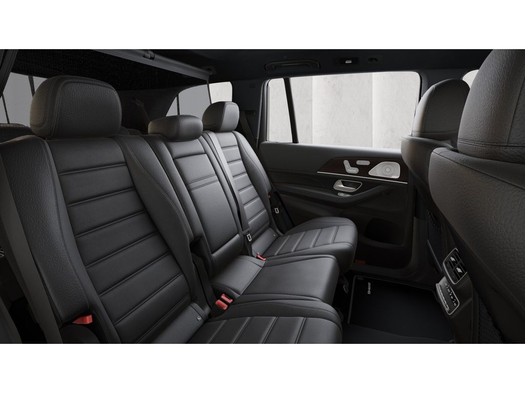 Mercedes-Benz GLS 350 2025 г. Серый, пробег 48078 км