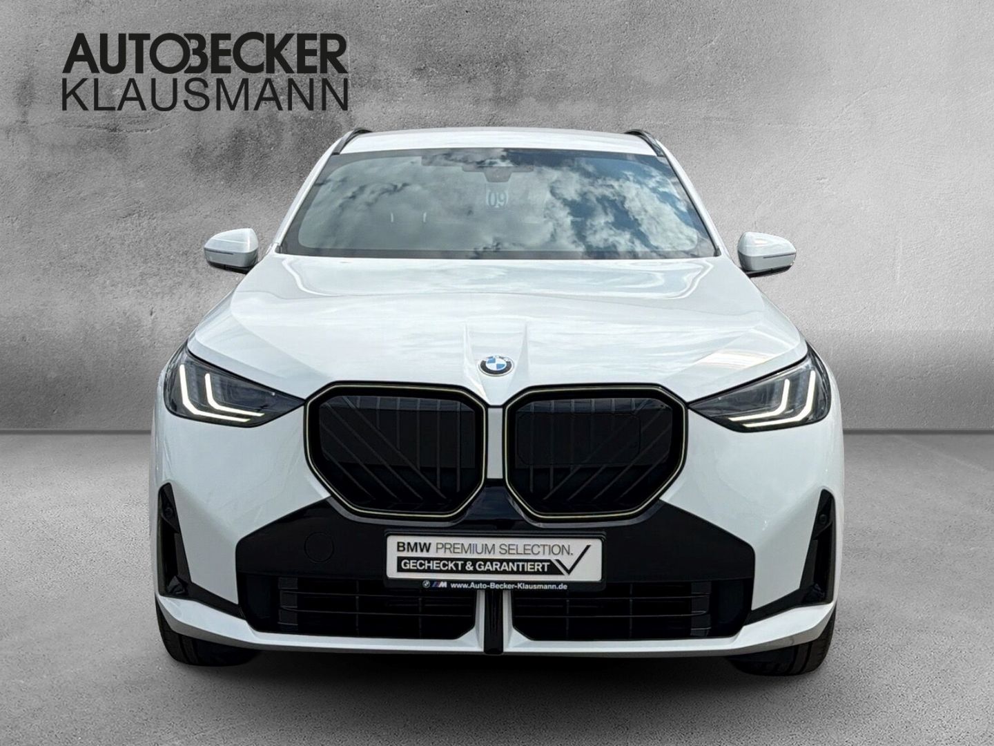 BMW X3 2025 г. Белый, пробег 6727 км