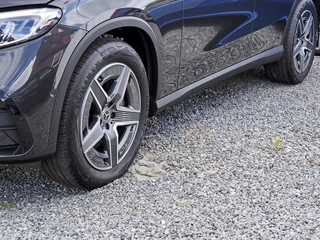 Mercedes-Benz GLC 300 2025 г. Серый, пробег 13126 км