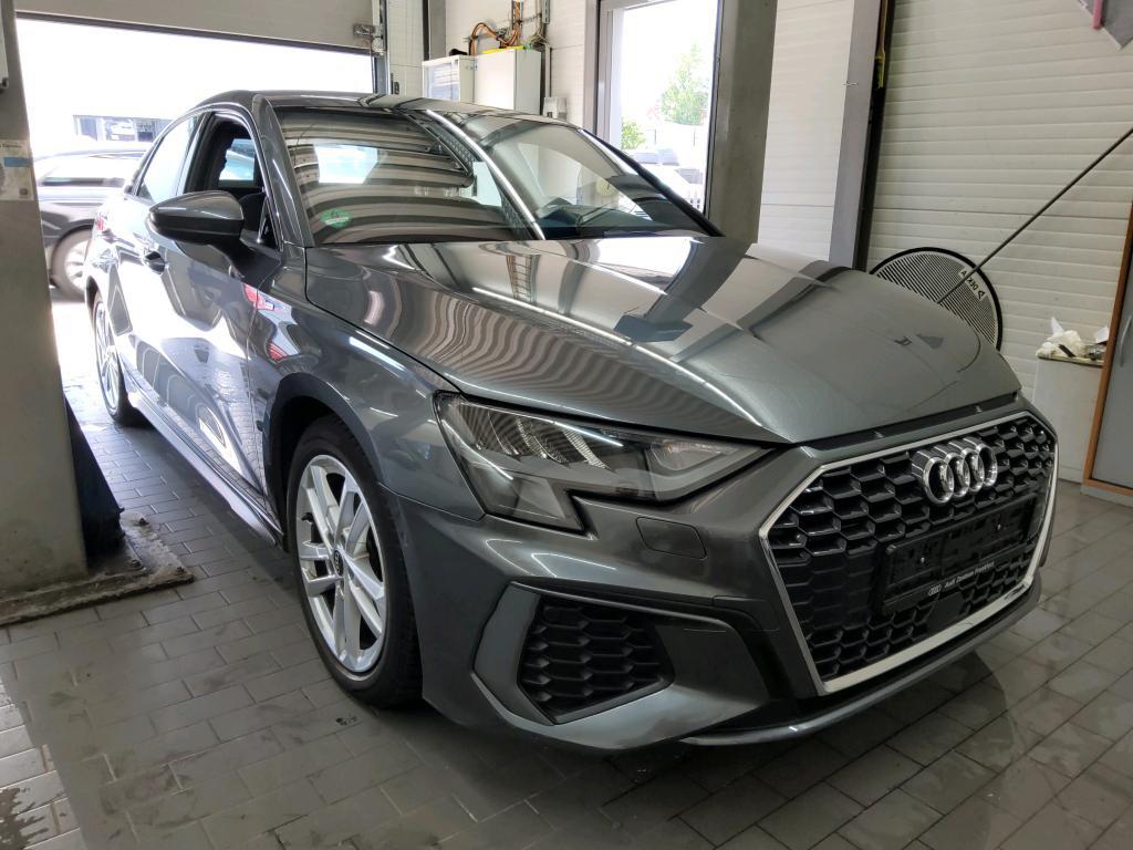 Audi A3 2022 г. Серый, пробег 47500 км