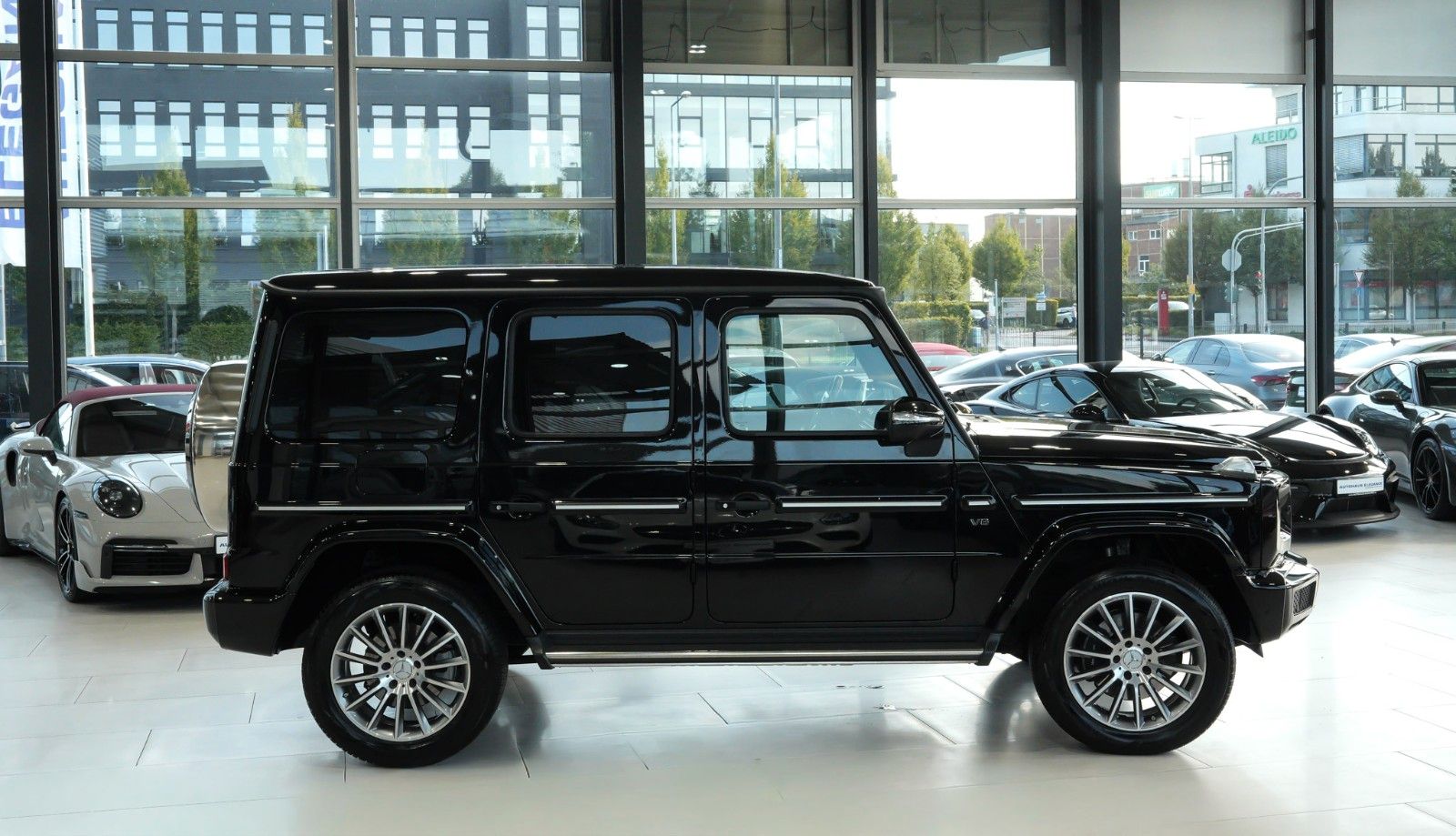 Mercedes-Benz G 500 2024 г. Чёрный, пробег 48637 км