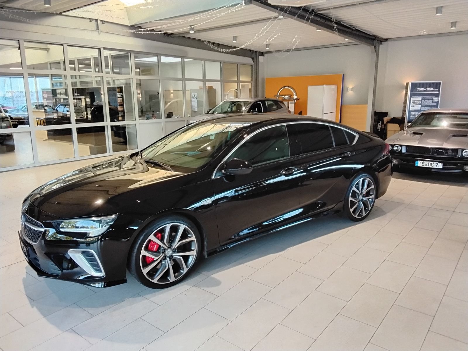 Opel Insignia 2022 г. Чёрный, пробег 35000 км