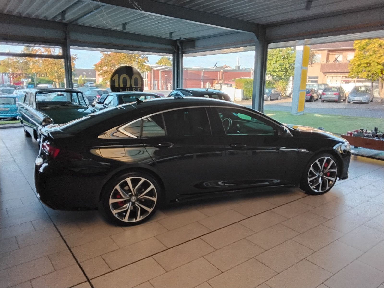 Opel Insignia 2022 г. Чёрный, пробег 35000 км