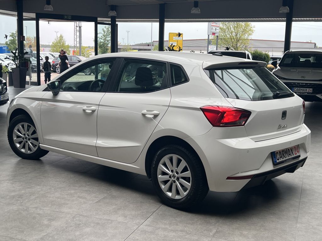 SEAT Ibiza 2023 г. Белый, пробег 50615 км