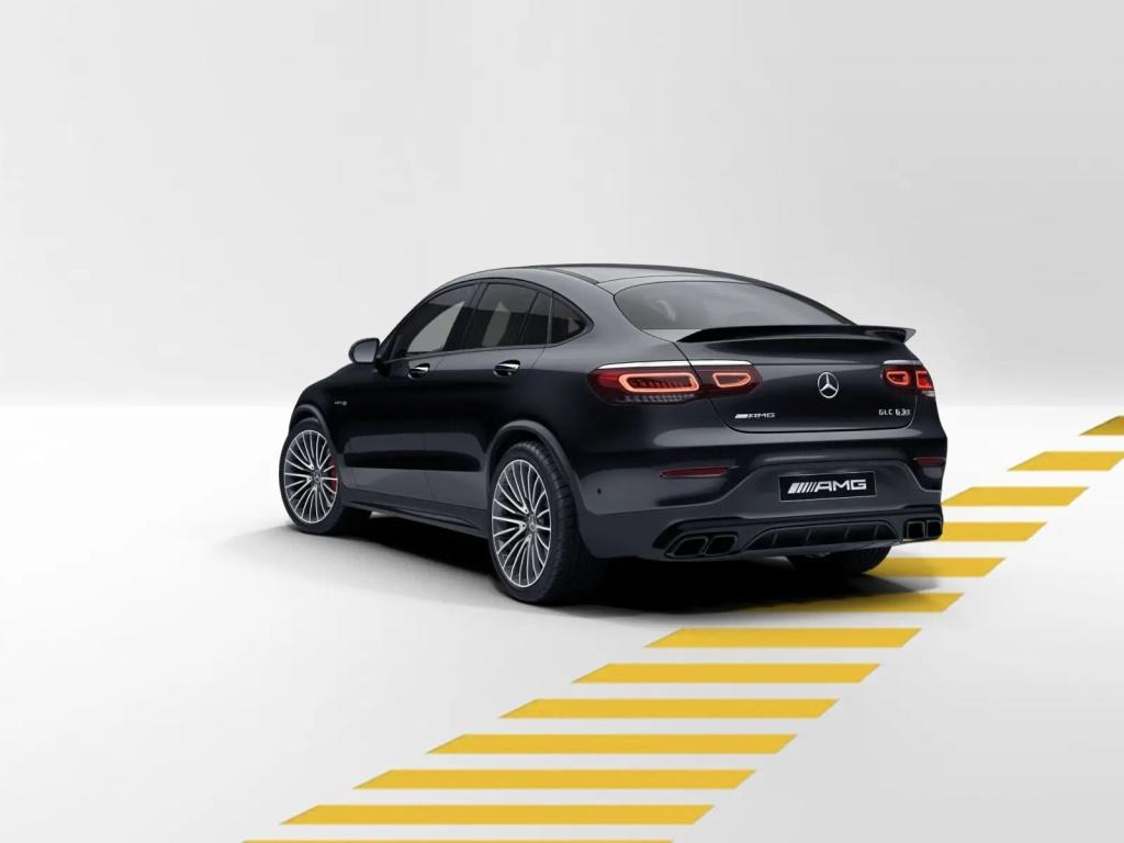 Mercedes-Benz GLC 63 AMG 2023 г. Чёрный, пробег 30885 км
