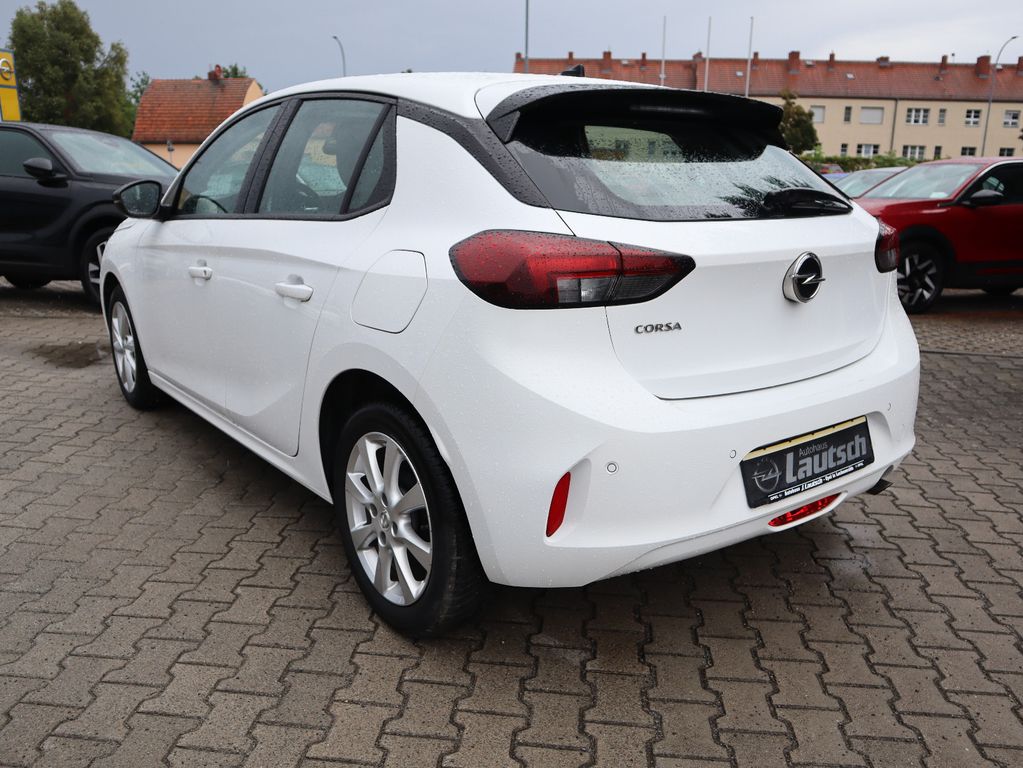 Opel Corsa 2022 г. Белый, пробег 33641 км