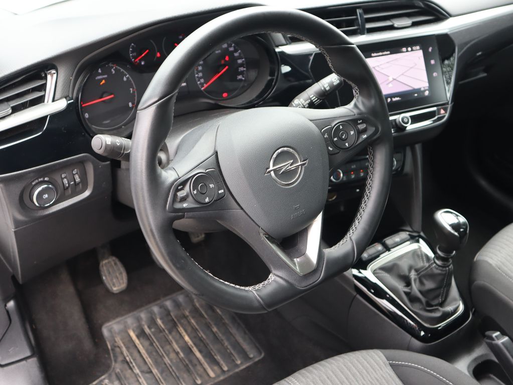 Opel Corsa 2022 г. Белый, пробег 33641 км
