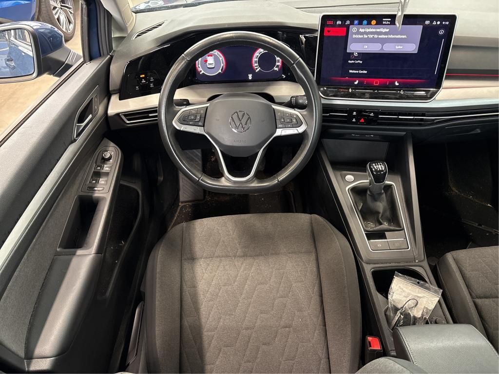Volkswagen Golf 2024 г. Синий, пробег 53620 км